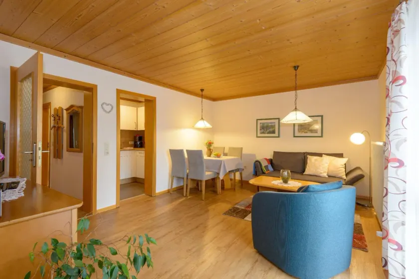Gemütliche Ferienwohnung mit Großer Südterrasse - Image 1