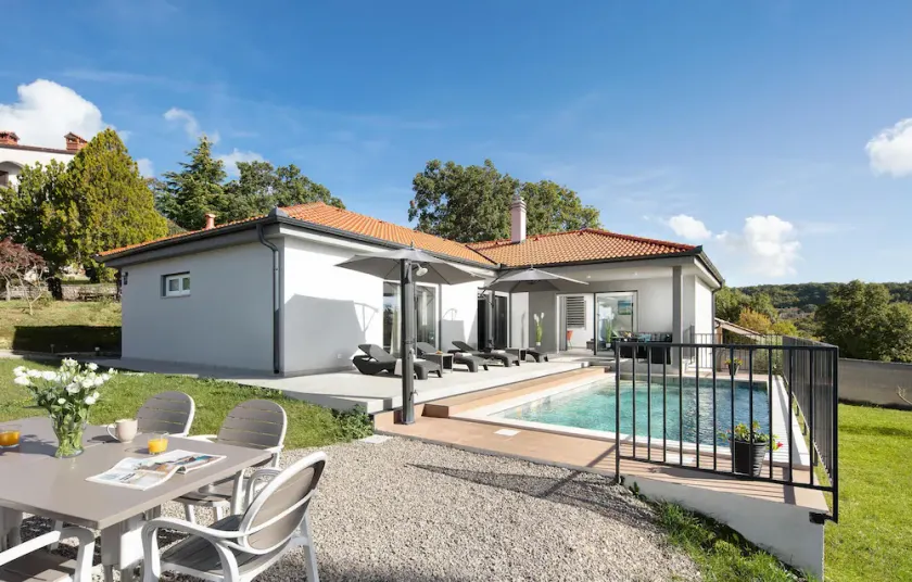 Luxurious home in Labin - Image 1