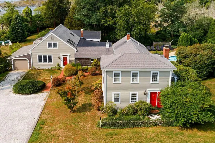Huge Family Friendly Estate~Pool, Near Bay Beaches - Image 1