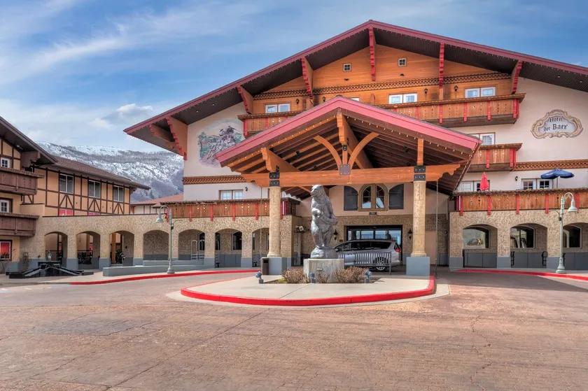 209 | King Suite in Midway by Wasatch SP + Pool - Image 1