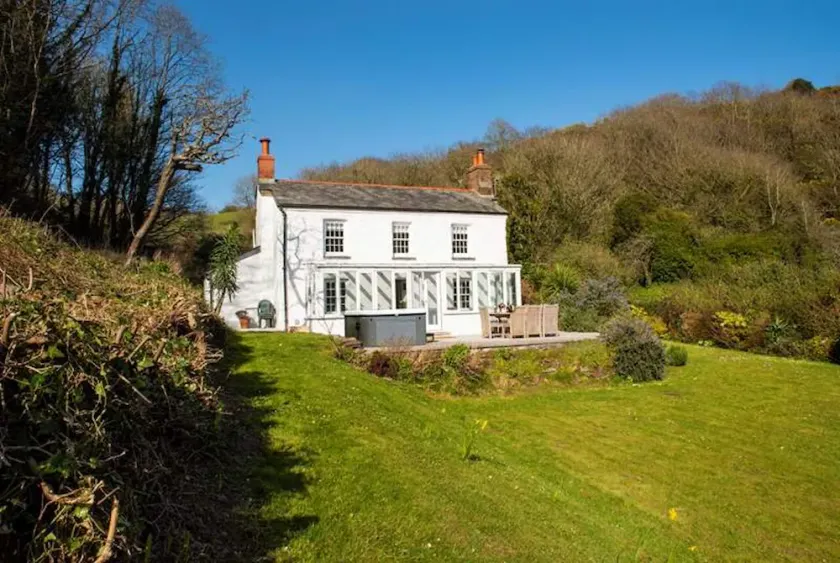 NEW 2021, Idyllic Cottage in Polkerris,  by the beach, sea views, near Fowey. - Image 1
