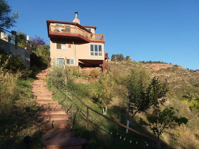 Peter's Cliff House - Image 1