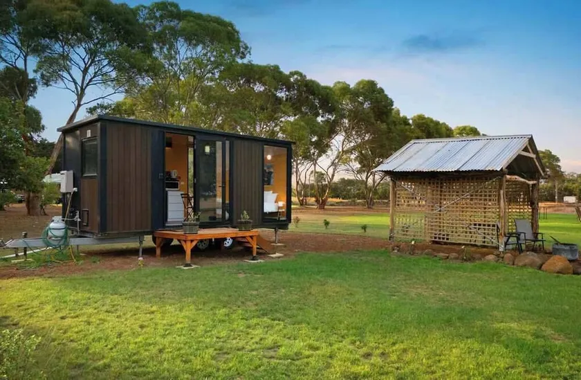 Lara Grove Cottage 1 by Tiny Away - Image 1