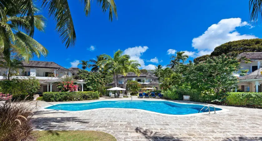 Beach Villa Located On A Small Beachfront Development - Cook Included - Image 1