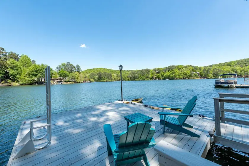 Beautiful Lakefront Home 60 Minutes From Atlanta - Image 1