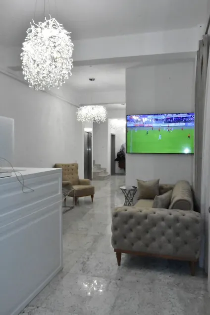 Hotel Monica - Image 1