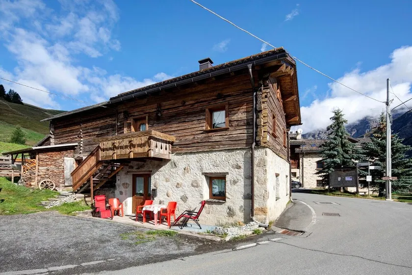 Appartamento 'Sole Tra Le Cime - Trepalle' con vista sulle montagne, giardino privato e Wi-Fi - Image 1