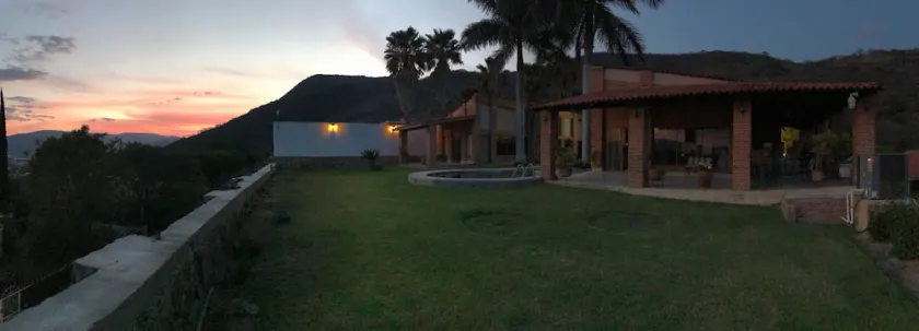 Villa Colibrí spektakulärer Seeblick, wir nutzen 100% erneuerbare Energie - Image 1