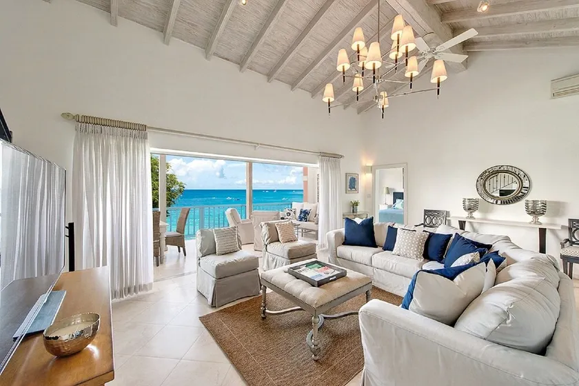 * Valeur incroyable *, grande villa de luxe en bord de mer avec femme de chambre / cuisinière - Image 1