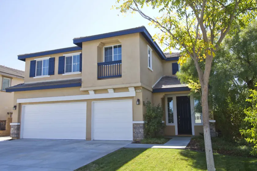 OMG WOW! LARGE 5BR/3BTH BBQ, POKER, TEMECULA WINERIES, CASINO, LAKE FUN & GAMES - Image 1