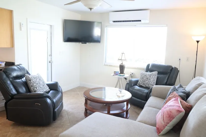 Oceanside, Pet Friendly, Smart Home with-SUP, kayak with and 60 ft Dock - Image 1