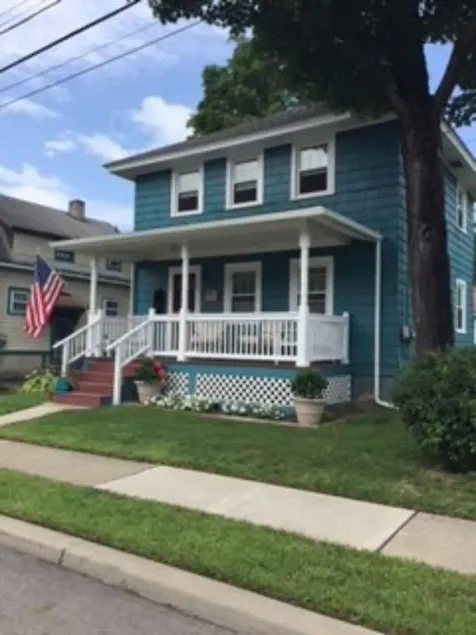 Traditional Curtis Home in the heart of Hammondsport - Image 1