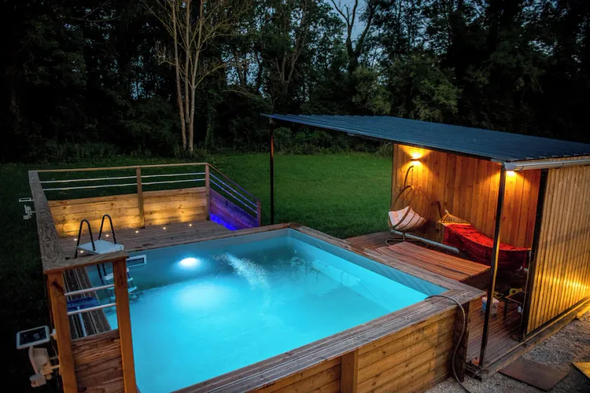 Maison de charme, terrasse, piscine, jacuzzi, trampoline et table de ping pong - Image 1