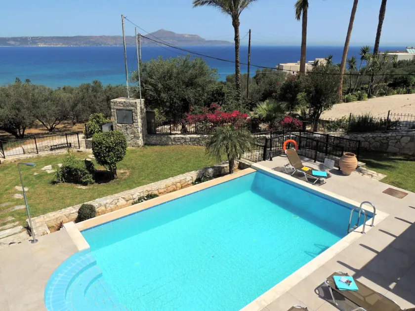 Villa mit 3 Schlafzimmern, beheiztem Pool, herrlichem Meer- und Bergblick, nahe am Strand. - Image 1