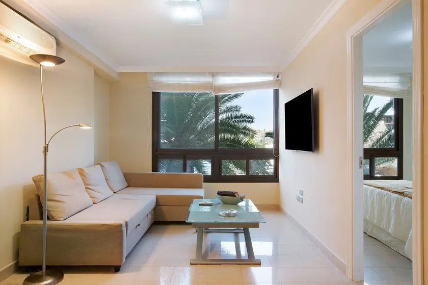 Apartment \"Summer Dream and Beach\" with Sea View & Wi-Fi - Image 1