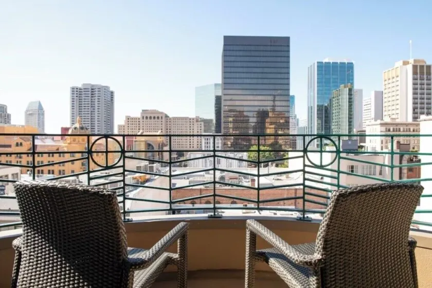 San Diego | Gaslamp Weekend Getaway | Sauna & City Stay - Image 1