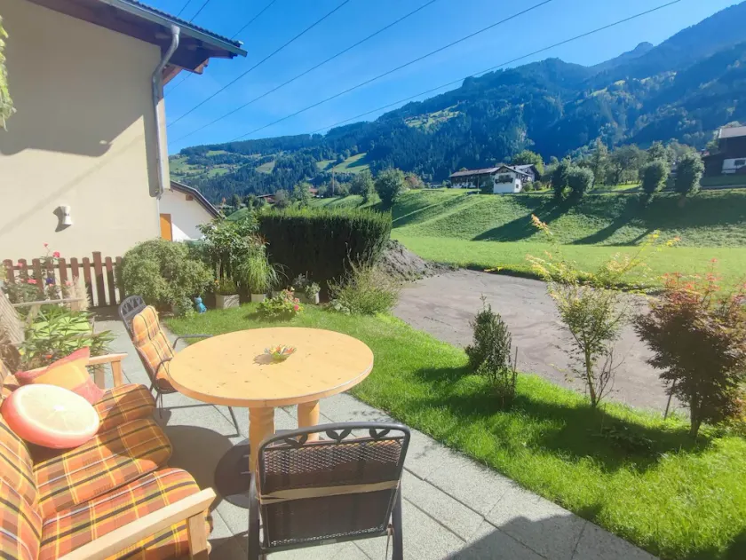 Great Holiday Home in Hippach With sun Terrace - Image 1