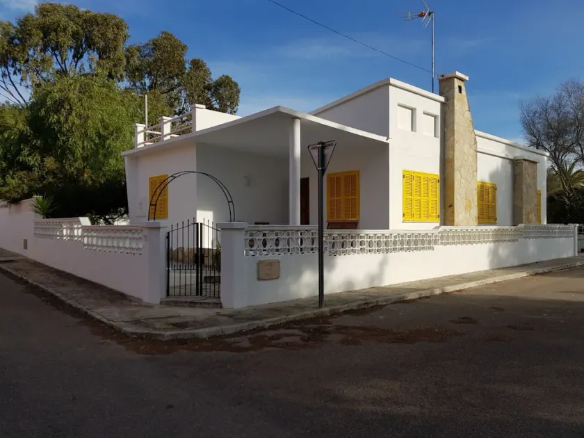 VILLA MONTSITA FAMILY VILLA WITH LARGE GARDEN 5 MINUTES FROM THE SEA - Image 1