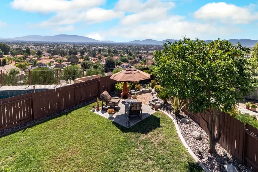 Single story with Panoramic View - Image 1