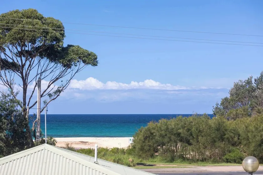 Fathoms 8 at Mollymook - Image 1