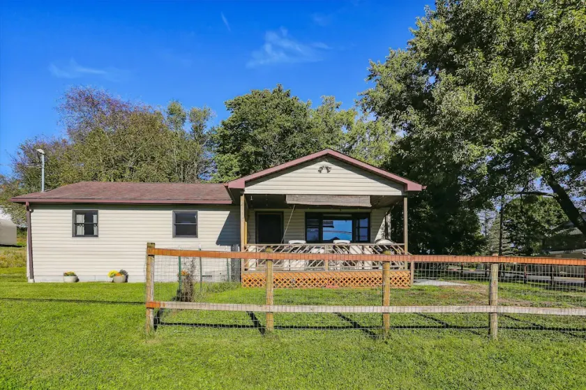 Calling all mountain bike enthusiasts! Welcome to Cavie House!! - Image 1