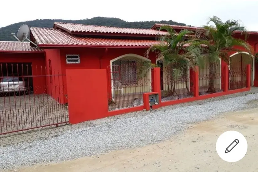 Comfortable house near the beach. - Image 1