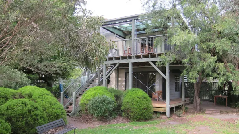 Ilha Tree House em Ventnor - Image 1