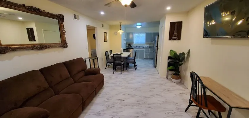 Easy Access to the Tri Cities! - Image 1