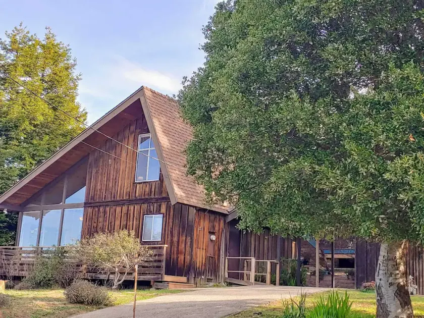 Spacious and serene ocean view A-frame house - Image 1