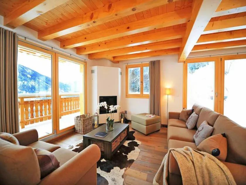 Chalet, a 250m de las pistas de esquí, balcón, chimenea o estufa a leña, parking, tv, 150m², Thyon - Image 1