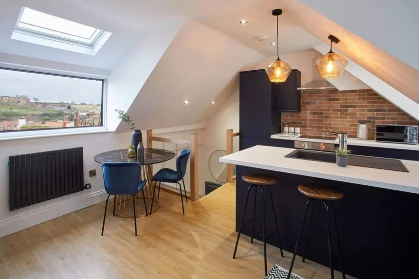 Host & Stay - Burns Yard Apartment - Image 1