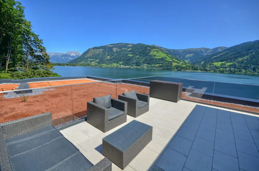 Spacious roof-top terraces overlooking the Zeller lake - Image 1
