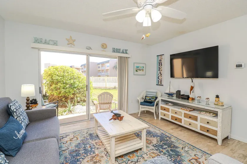 Creston House 4A - Image 1
