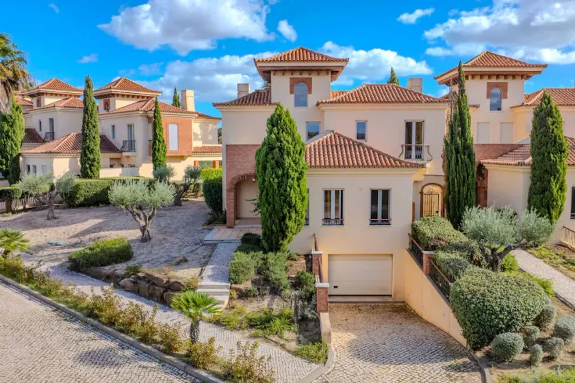 Monte Rei 2 bed linked villa - Image 1