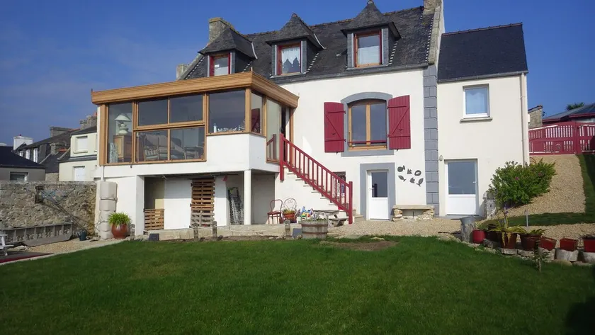 A pretty house on the island of BATZ facing the sea and 3 minutes from the beach - Image 1