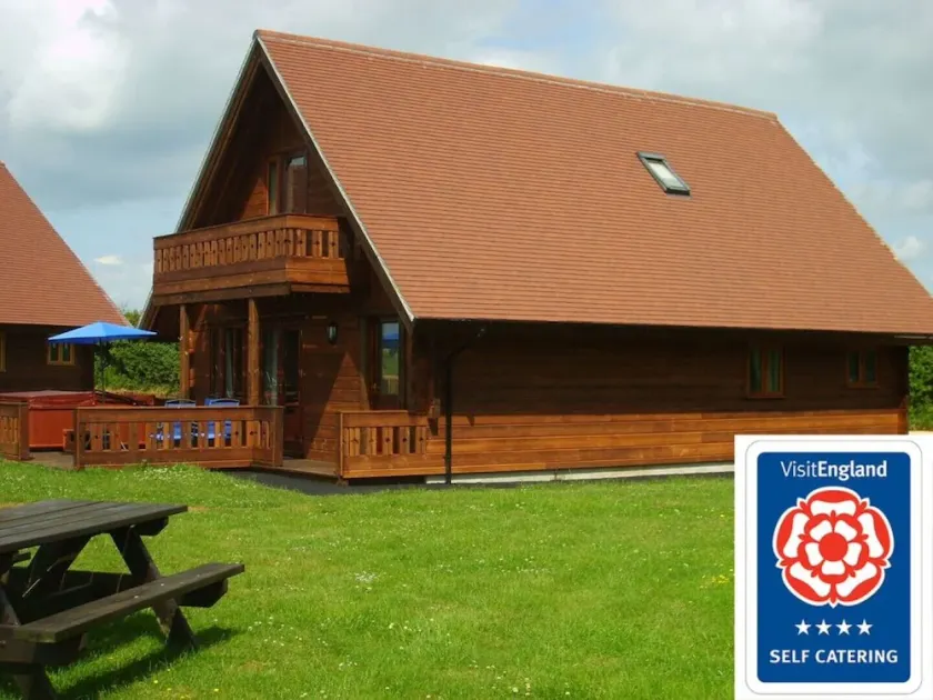 Melbury Chalet - Image 1