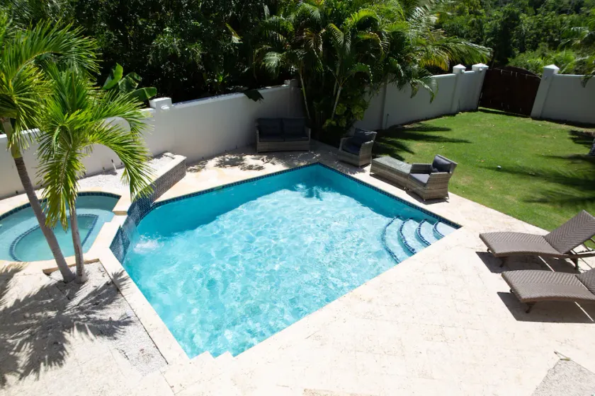 Beautiful Townhouse w private pool (40) - Image 1