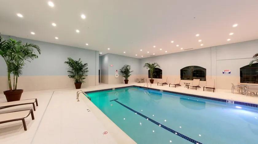 Studio Close to University of Michigan | Fitness Center + Indoor Pool - Image 1