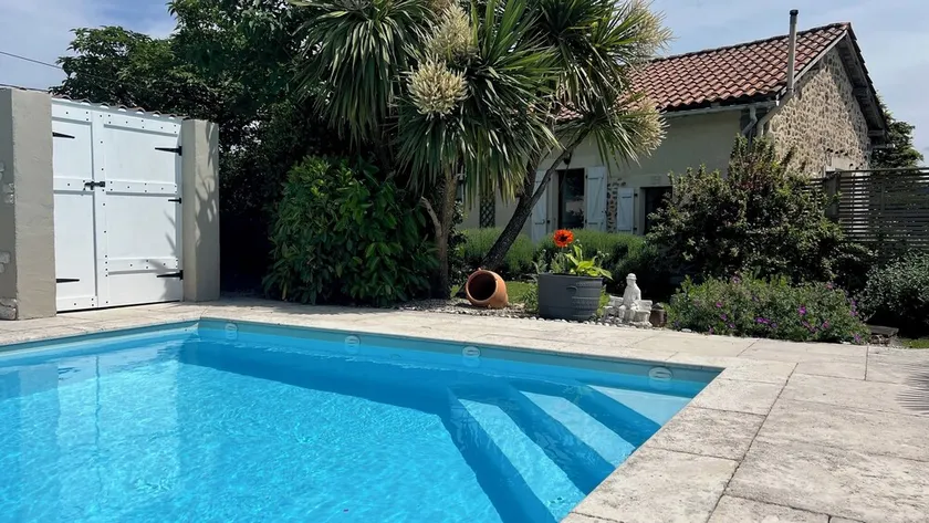 Un gîte confortable et tranquille avec piscine privée, massages bien-être 🌺 - Image 1
