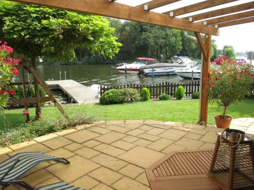 Directly on the water with its own jetty in Berlin - Köpenick - Image 1