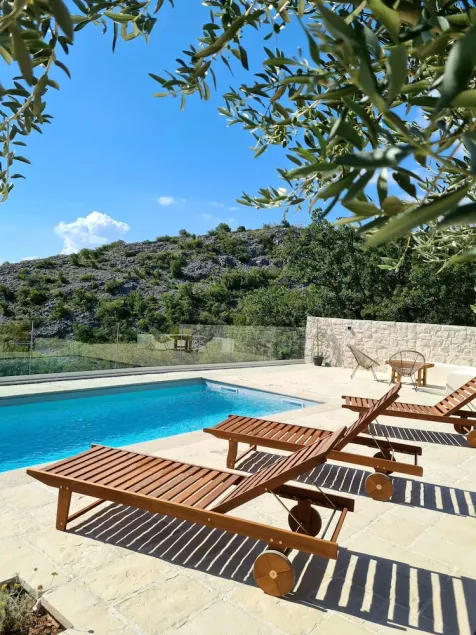 Beautiful house with pool and sea view - Image 1