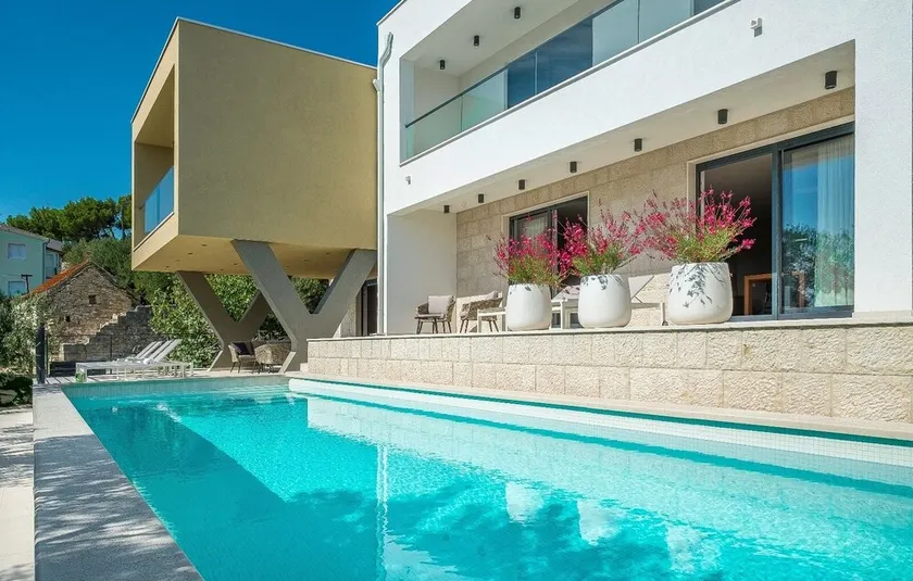 Villa Olive Grove - Image 1