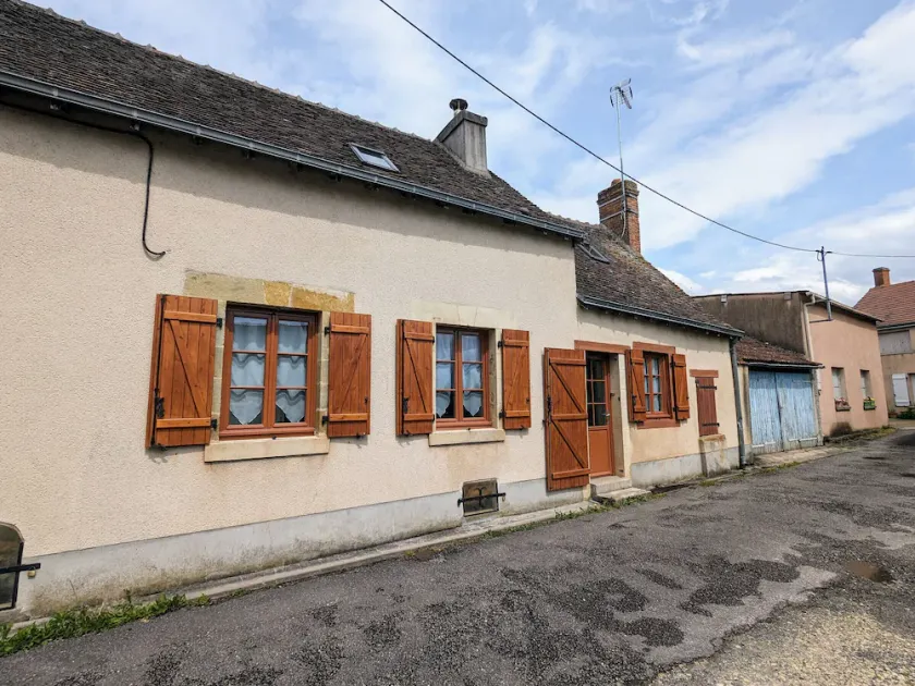 Family-Friendly Medieval House with Game Room Near Château de Valençay - Image 1