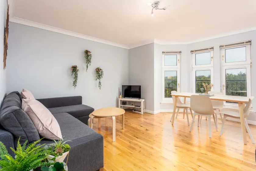 Millbrae Residence - Donnini Apartments - Image 1