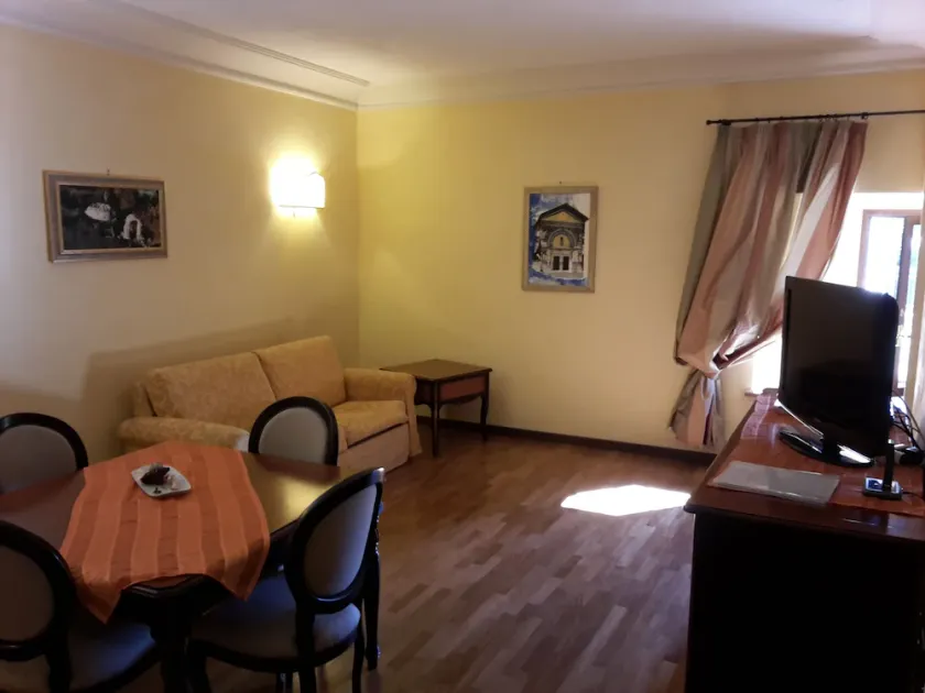 Castello Izzalini Todi Resort \"Apt 5\" - Image 1