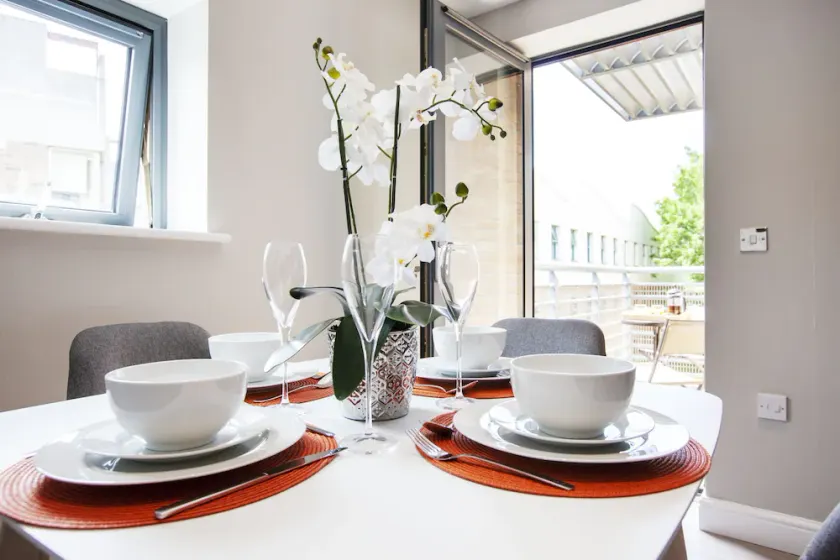 The Wesley Luxury City Apartment - Image 1
