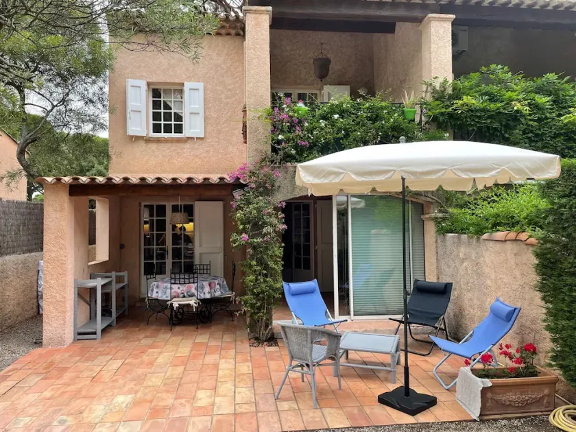 Dans Domaine Privé et Sécurisé Appt Type 2 Avec 3 Piscines , 2 Tennis - Image 1