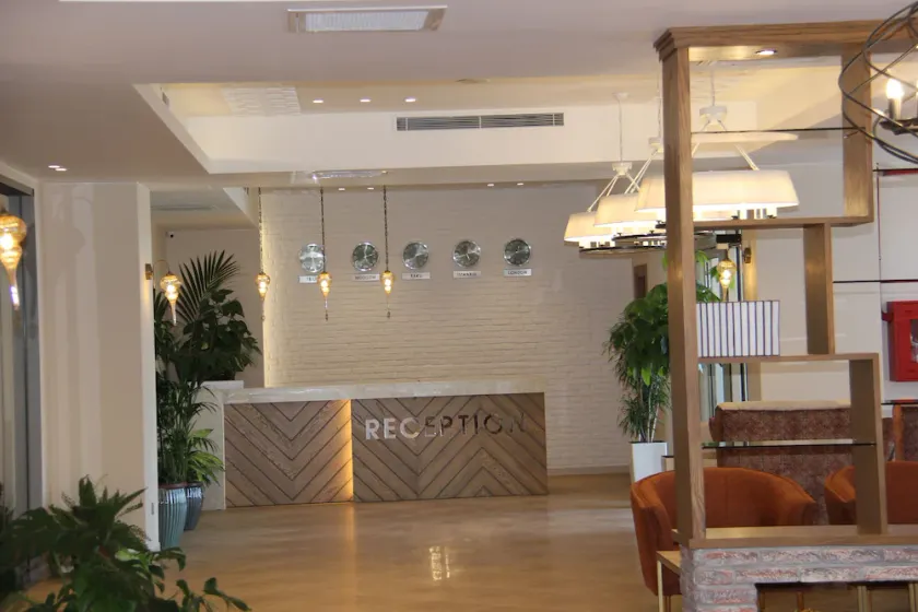 Khazar Inji Hotel - Image 1