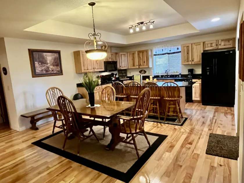 Chewelah - Home 49N Skiing 🎿 Fishing 🎣 Hunting 🦌🦆Hiking 🥾 Snowboarding 🏂 - Image 1