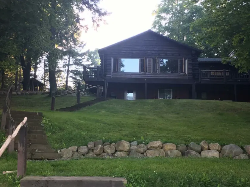 Bringen Sie die Familie in dieses wunderbare Blockhaus am Connors Lake! - Image 1